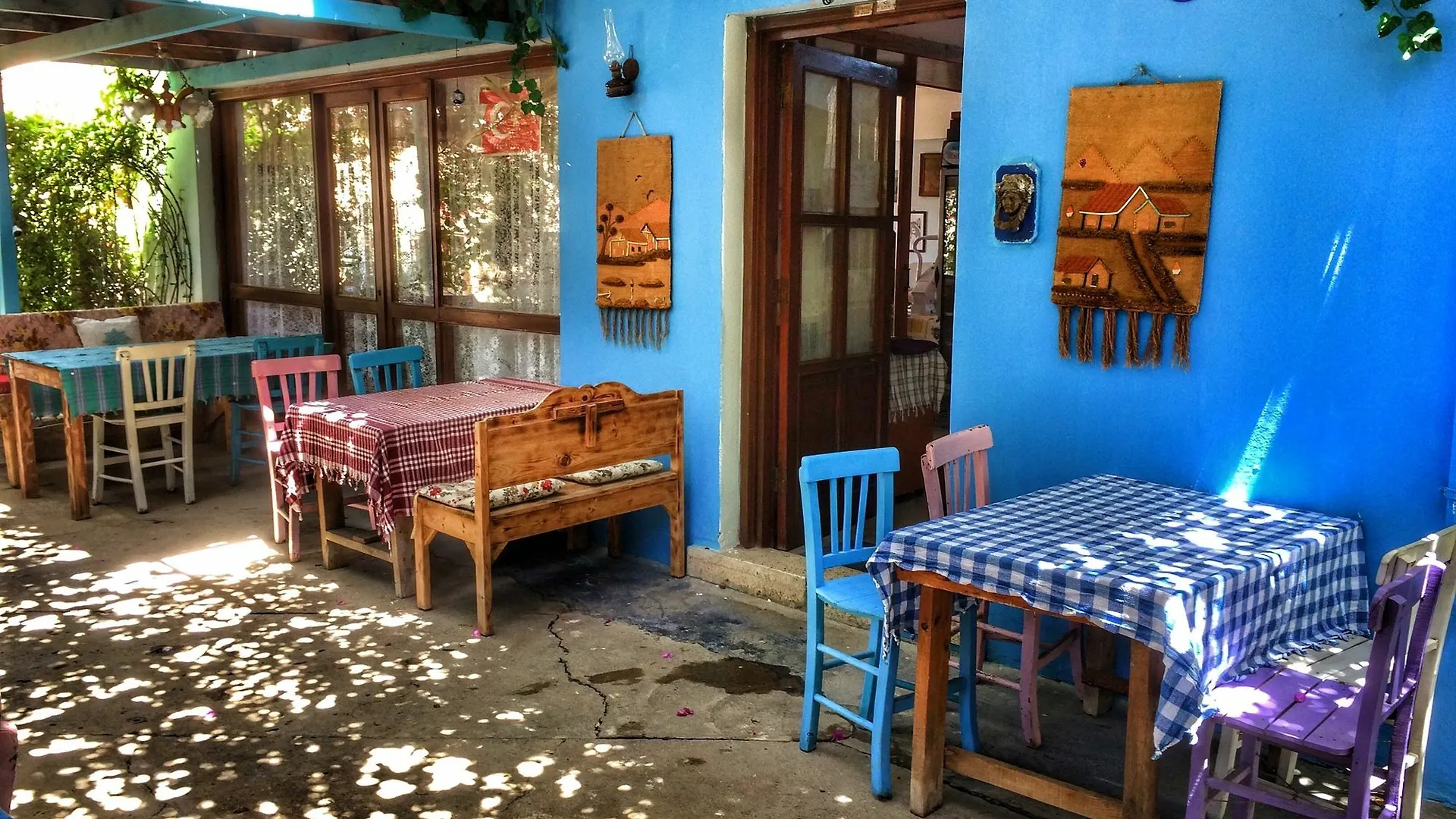 בית אירוח Çeşme Parmis Rooms